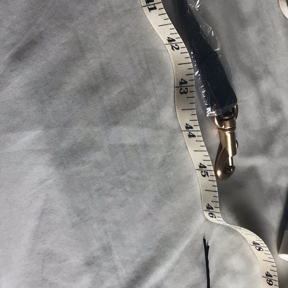 Handbag - Picture 7 of 8